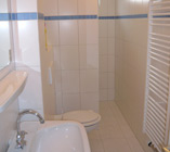 Monteurzimmer, Handwerkerwohnung Dusche, WC OG Gelb